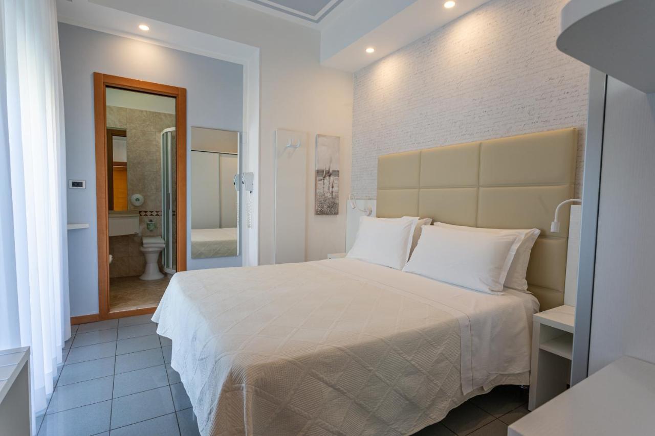 Hotel Gaby Rimini Exterior photo